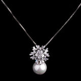 Pearl zircon necklace
