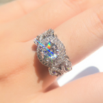 Stylish temperament zircon engagement ring
