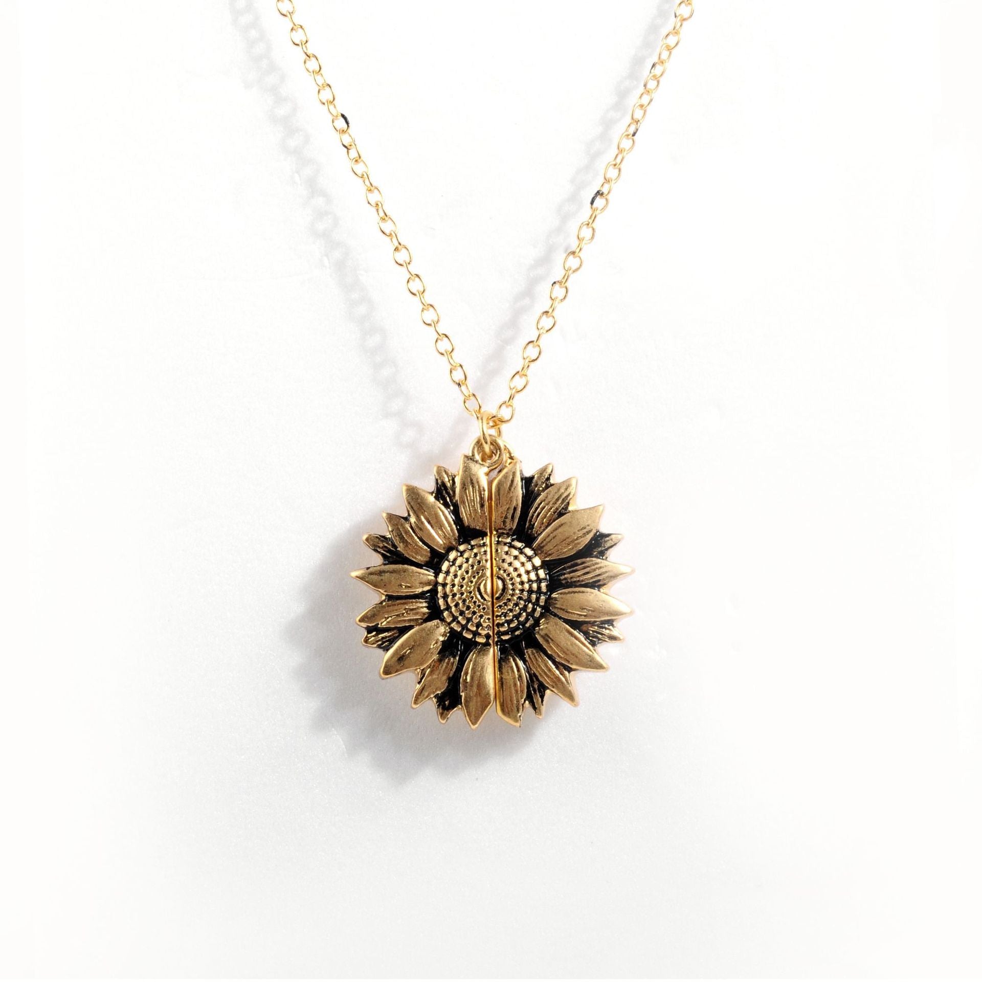 Sunflower Double-layer Lettering Necklace
