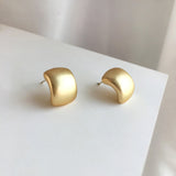 Fashionable earrings
