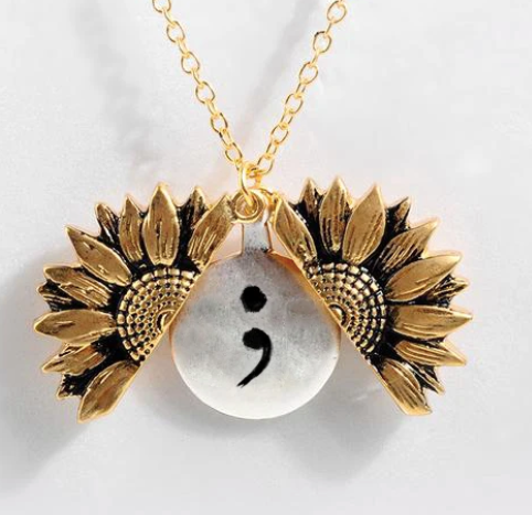 Sunflower Double-layer Lettering Necklace
