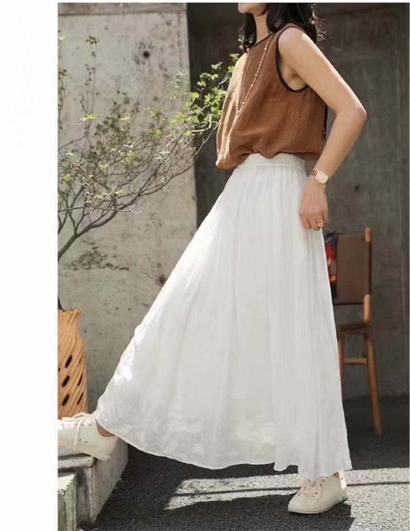 Women's Fashion Temperament Solid Color Skirt
