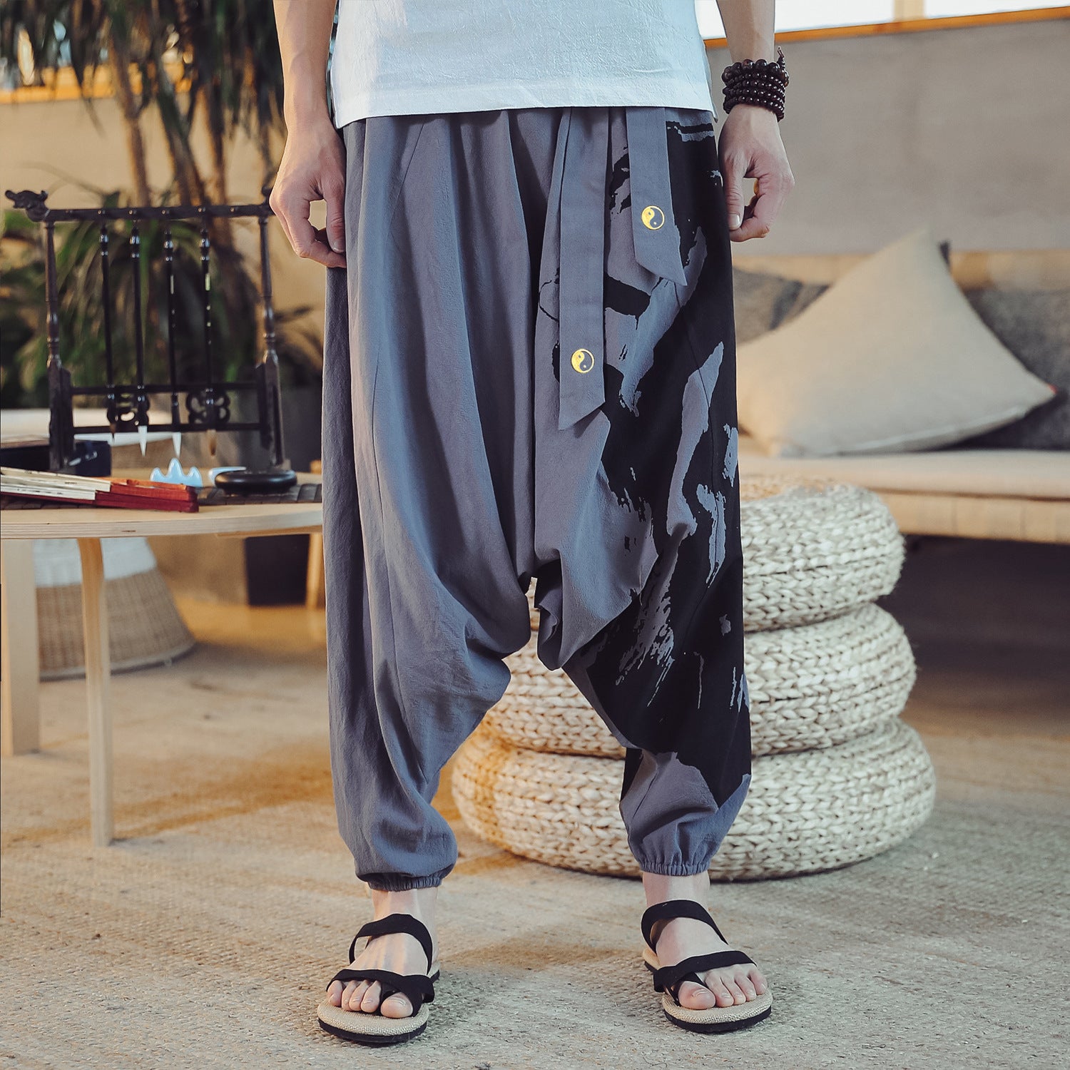 Chinese style nine-point pants
