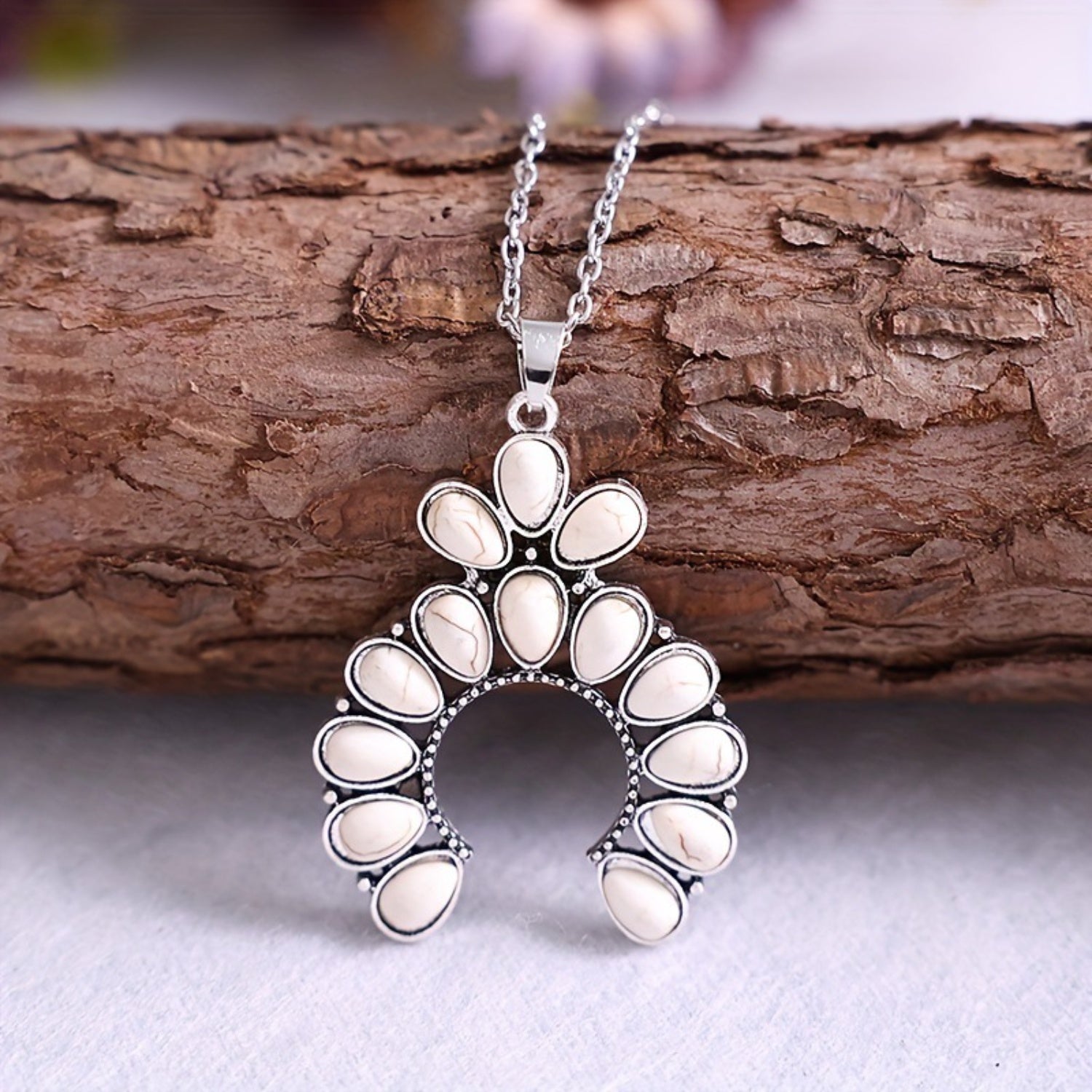 Artificial White Turquoise Alloy Geometric Necklace
