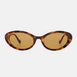 Polycarbonate Frame Cat-Eye Sunglasses
