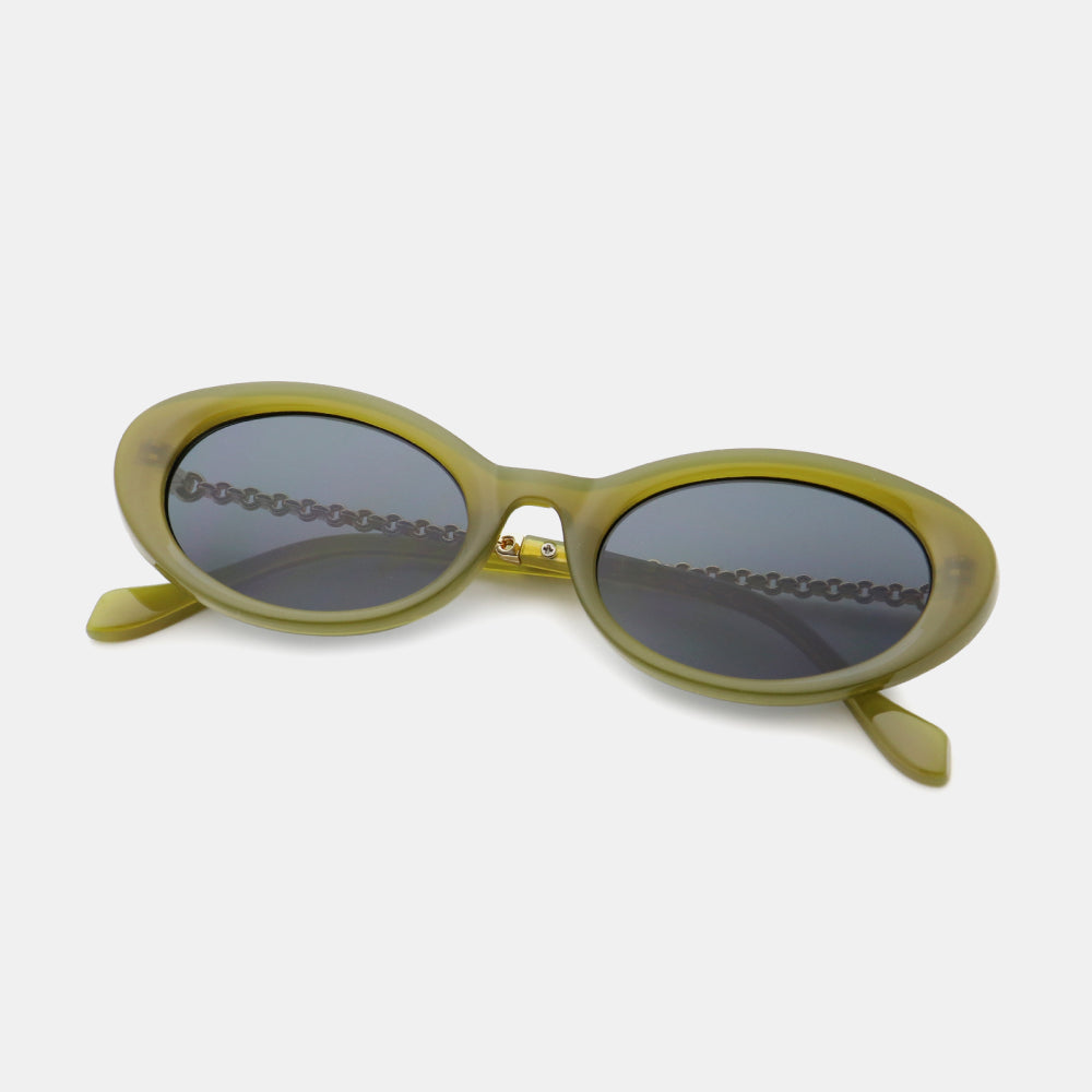 Polycarbonate Frame Cat-Eye Sunglasses
